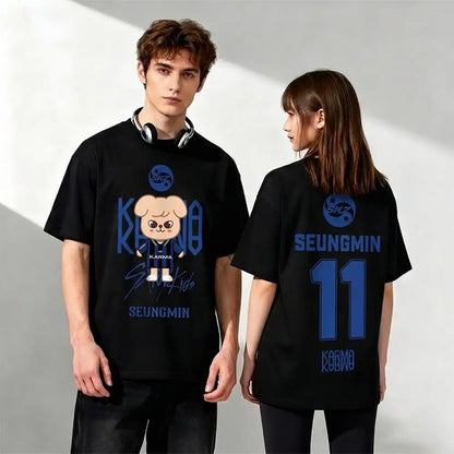 2026 New KPOP KARMA Fan Support T-Shirt Korean Fashion HYUNJIN Cartoon Print Tee Men's Women's Y2K Harajuku Style Round Neck Top