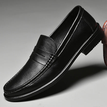 New Luxury Slip on Dress Shoes Men Italian Comfortable Loafer for Men Outdoor Mens Slip on Flats Classic Men Shoes for Wedding