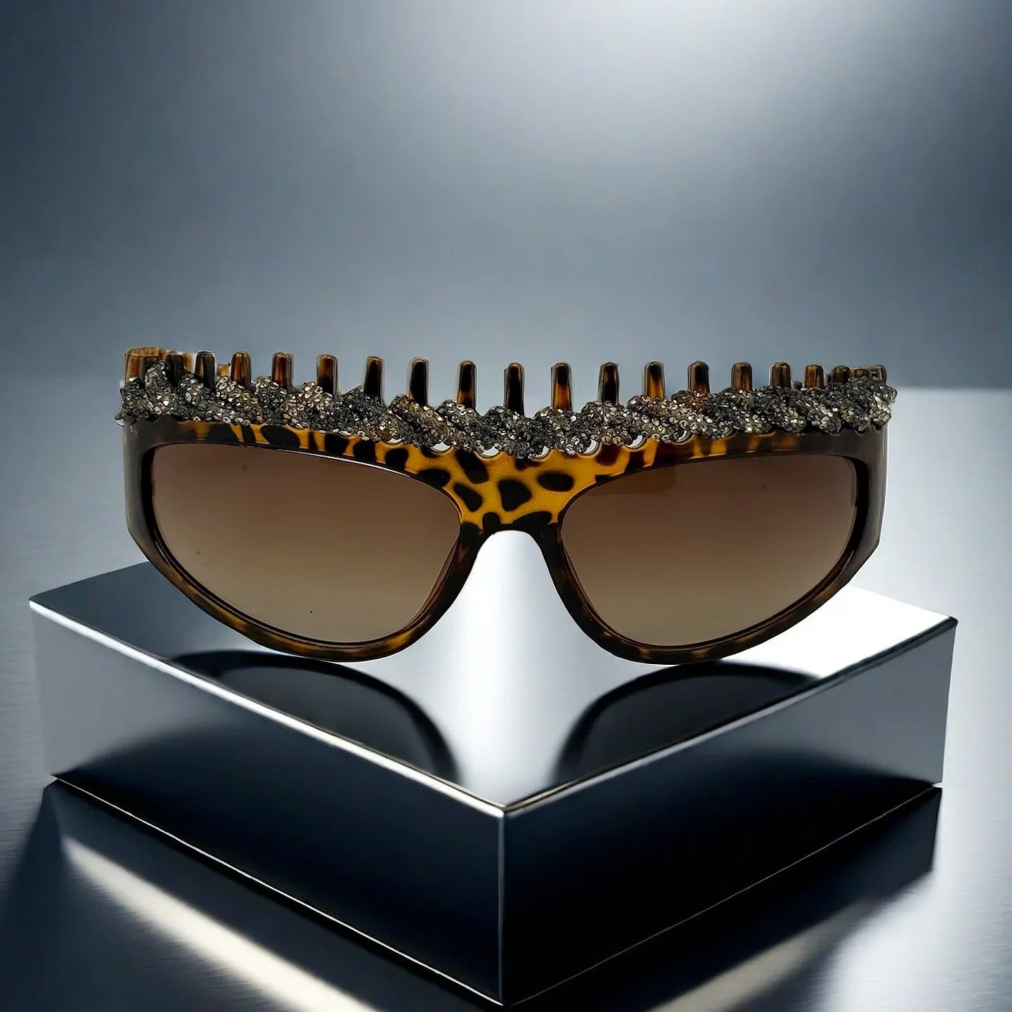 y2k Spiked Headband Large Frame Sunglasses for Women and Men Punk Sweet Cool Style Exaggerated Rhinestone Shade for Funny Party