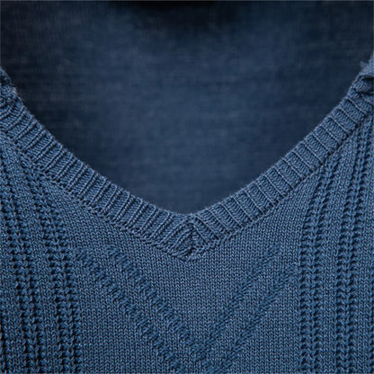 2025 Modern V-neck Polo Men Solid Color Long Sleeve Fashion Forward Cut Luxury Business Social Premium Sweaters Male