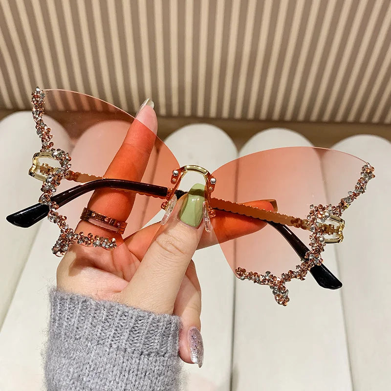 Cycling New Y2K Style Women Fashion Sunglasses Oversize Butterfly Shape Diamond Edge Design Sun Glasses Street Party Glasses