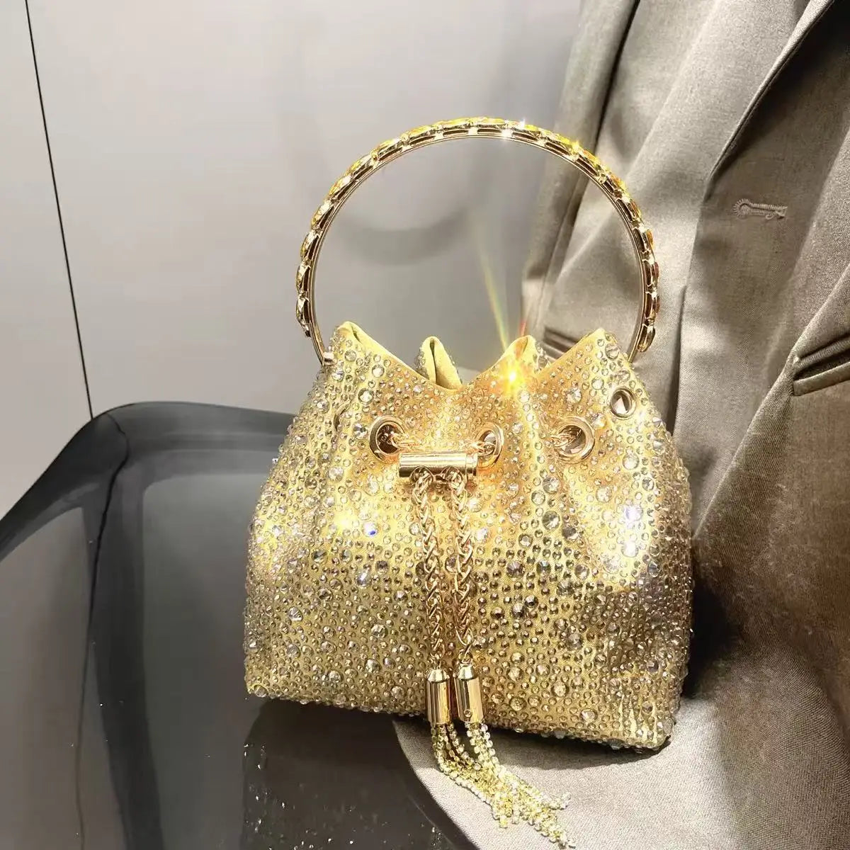 Luxury Designer Women Handbag Glitter Diamond Banquet Bag Satin Bucket Bag Wedding Party Clutch Purse Exquisite Evening Bag