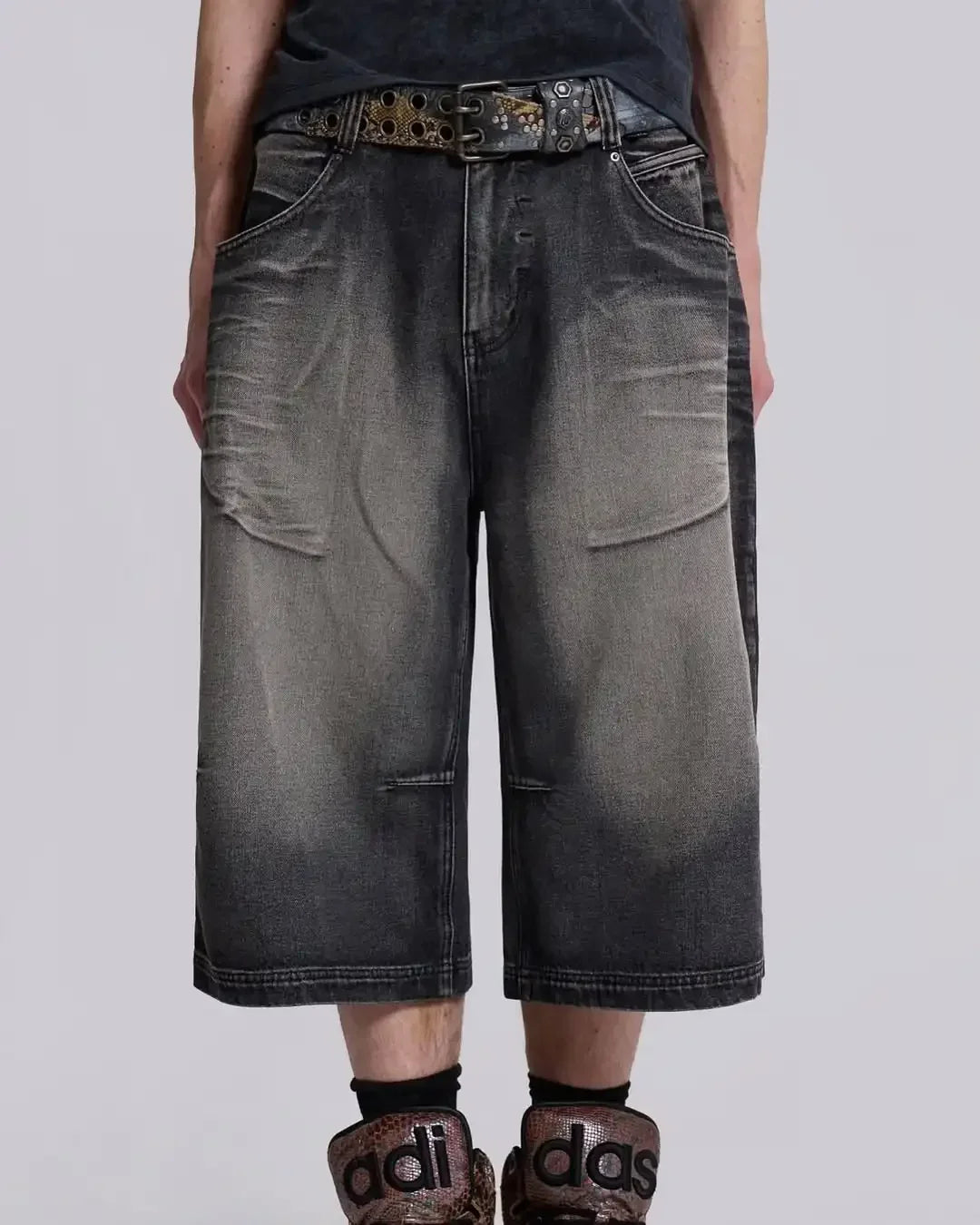 Cowboy shorts with rivet design and street wing pattern fashionable high waisted wide leg pants for Y2K knee length pants