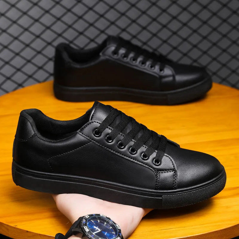 White Black Men Shoes Comfortable Casual Skateboard Shoes Men Solid Leisure Sneakers Lightweight Walking Shoes