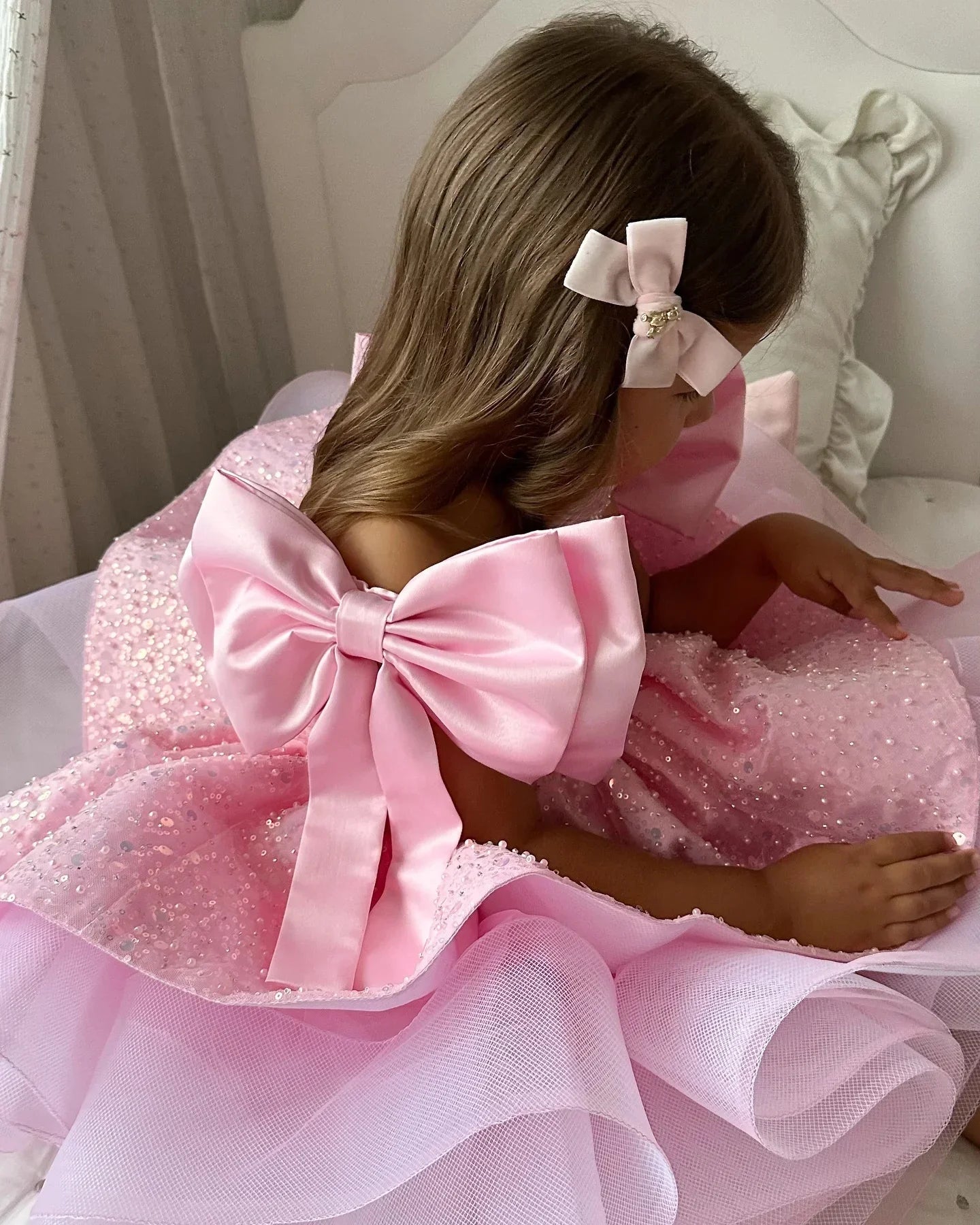 Customized Pink Flower Girl Dresses For Wedding Sequins With Bow Knee Length Cute Princess Birthday Party First Communion Gown