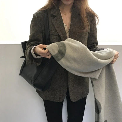 Korean Version Retro Women Long Sleeved Office Lady Short Blazer Coat 2025 Autumn Winter Single Breasted Vacation Tops Versatile