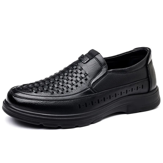 Summer New Designer Hallow Leather Shoes Man Breathable Soft Sole Business Casual Shoes Male Fashion Loafers Shoes for Man