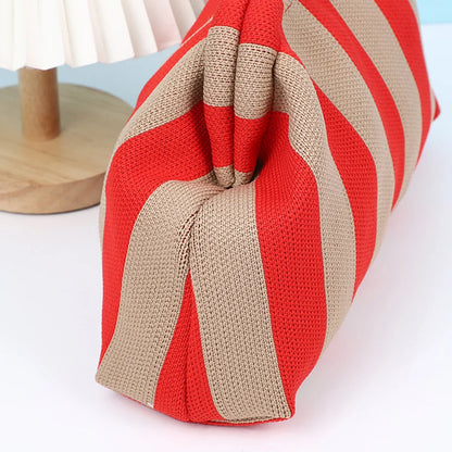 Summer Beach Clutch Bag Contrast Color Small Crochet Handbag Knitting Dumpling Clutch for Women Cute Cloud Casual Colorblock Bag