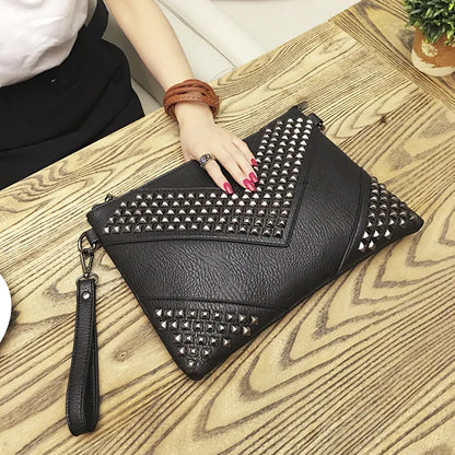 Fashion Rivet Day Clutches for Women Shoulder Bags PU Leather Crossbody Bags Brand Design Ladies Envelope Bags Clutch Purse