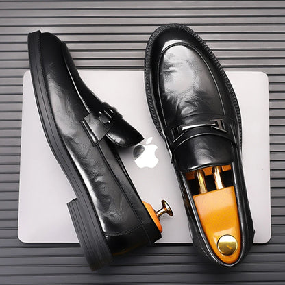 Men's Casual Leather Shoes 2026 New Spring Season Loafers for Men with Slip-On Flats British Style Men Walking Shoes Moccasins