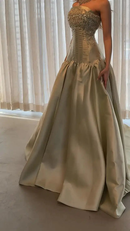 Customized 2026 Elegant Champagne Gold Strapless Prom Dresses Beaded Corset Satin Ball Gown Formal Evening Gowns Vestidos