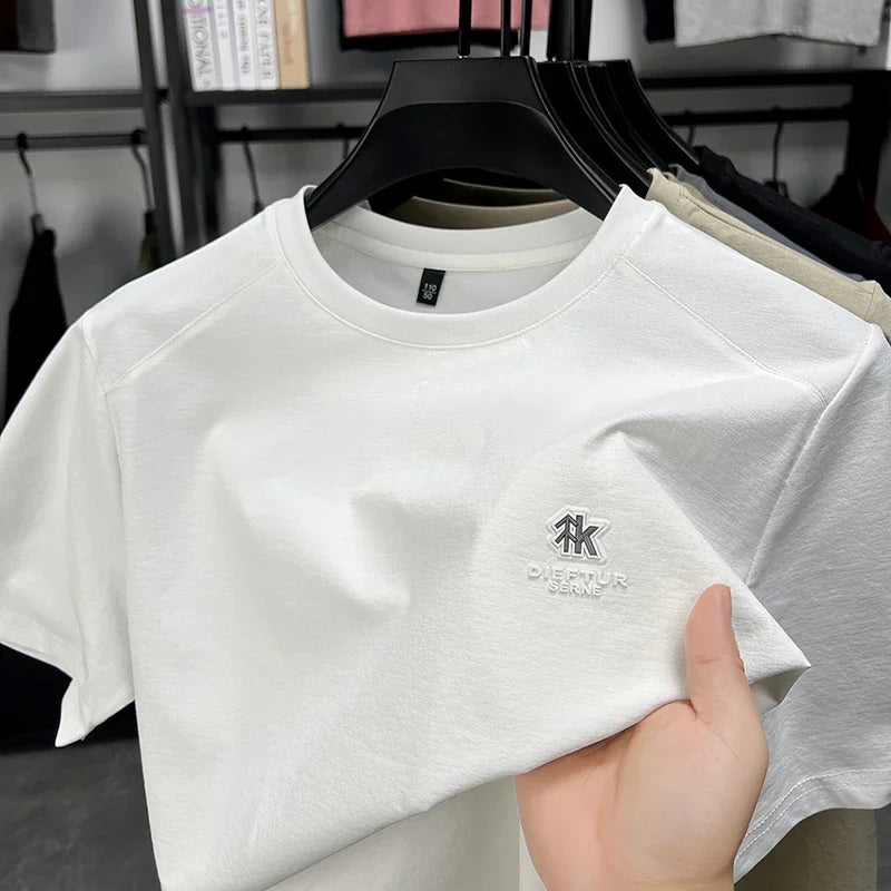 2026 New Men's Korean Style Fashion Badge Short Sleeved Sleeve Round Neck T-shirt Casual and Comfortable Summer Versatile Top