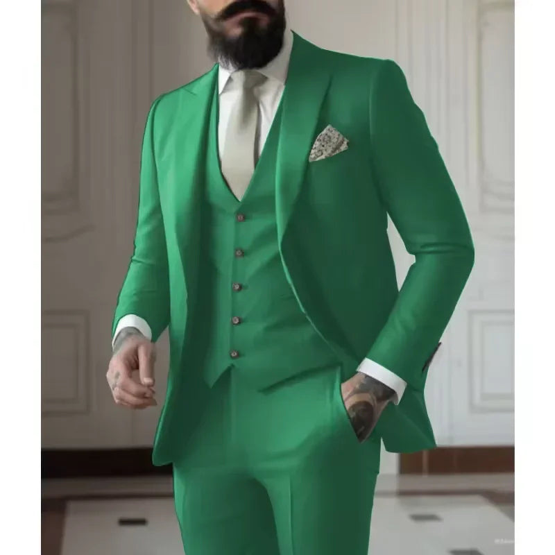 Classy Men Suits 3 Pieces Light Green Peak Lapel Jacket Vest Pants Classic Set for Wedding Groom Wedding Business Events Dress