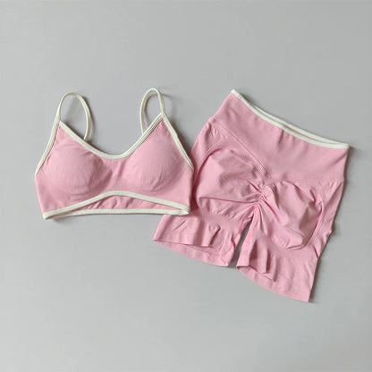 2PCS Yoga Suit Seamless with Chest Pad Tight Sports Bras and High Waist Shorts Outside Wear Running Exercise Fitness Yoga Set