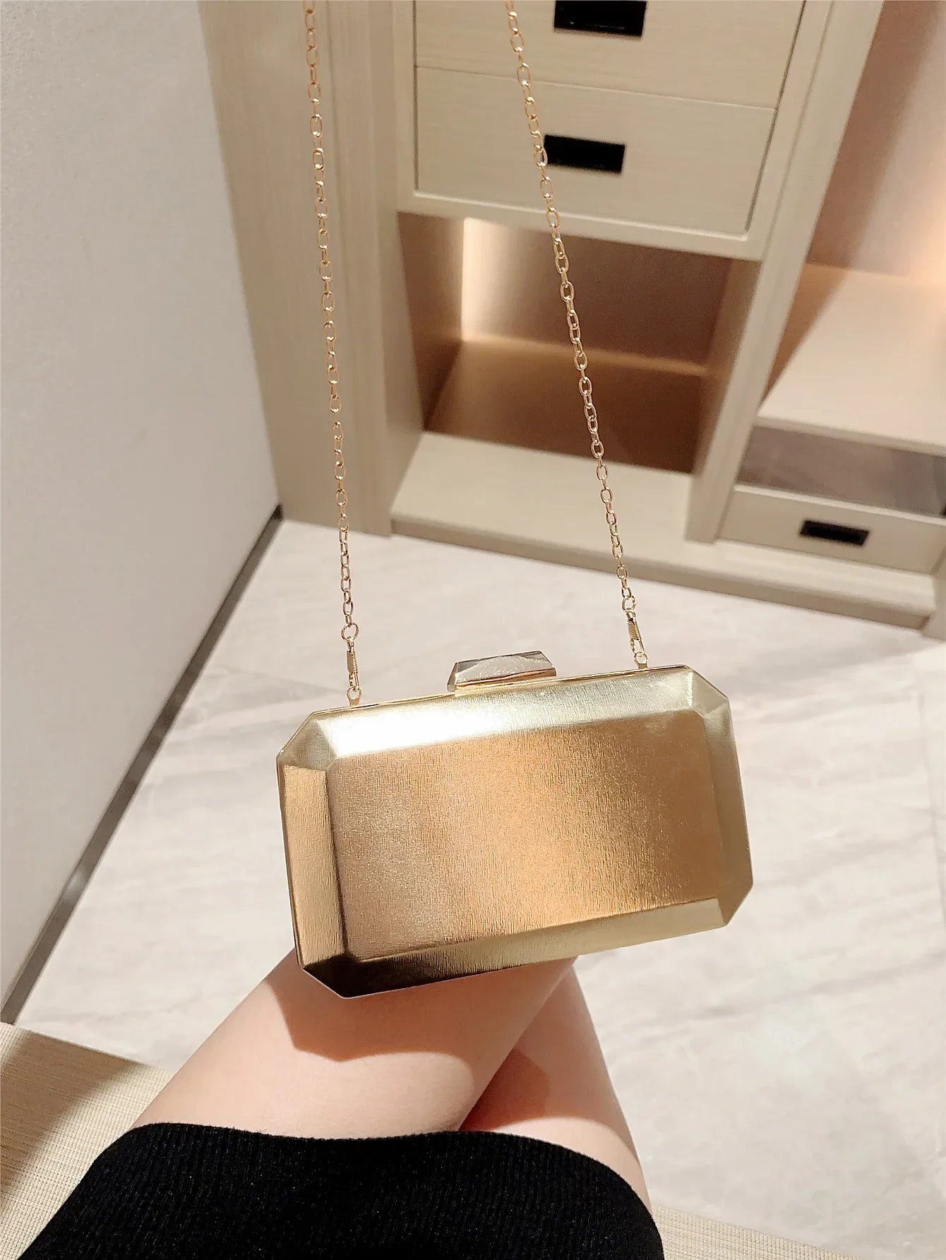 European and American Fashionable Dinner Bag Metal Buckle Clutch Bag Square Box Bag Crossbody Chain Bag Evening Bag Dress Bag