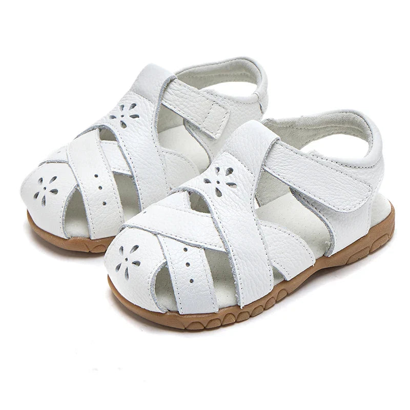 Genuine leather soft closed toe cut out children Girls sandals flat toddler Summer shoes