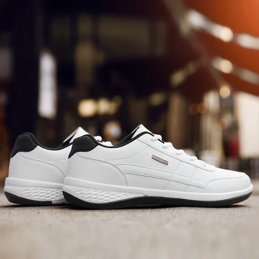New Men Shoes Casual Shoes Leather Lace-Up Casual Sports Shoes Outdoor Wear-Resistant Vulcanized Shoes High-Quality Men Shoes