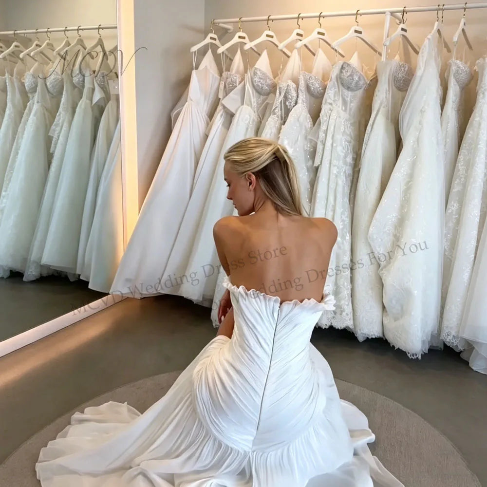 Pleated White Wedding Dress 2026 Strapless A Line Slit Shiny Bridal Gown With Train vestido de noivas para casamento Customized