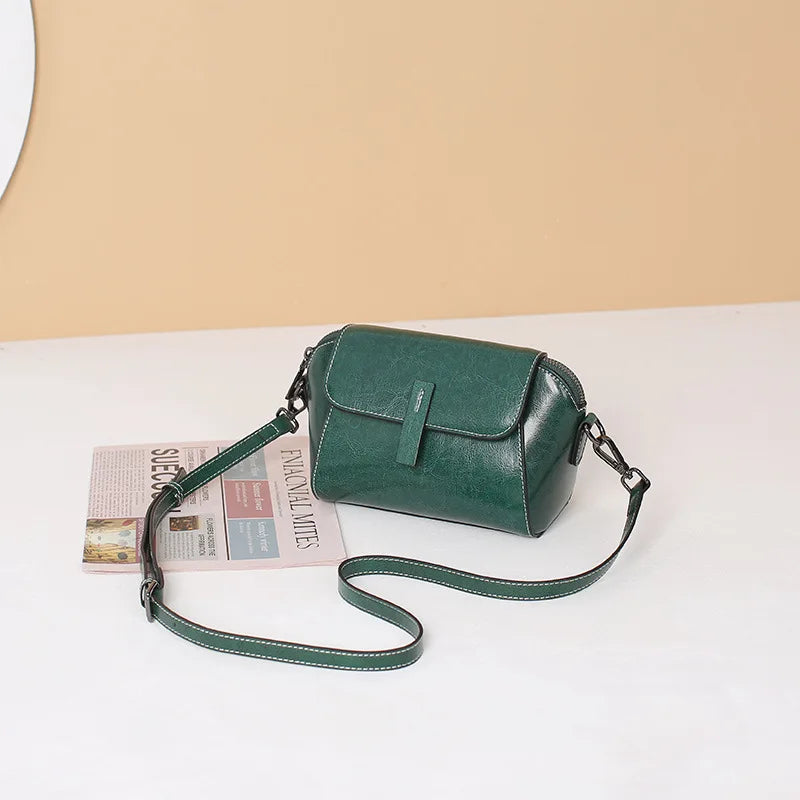 Oil Wax Cowhide Leather Cross Body Small Bag for Women Fashionable and Versatile Shoulder Shell Hand Bag Ladies Casual Phone Bag