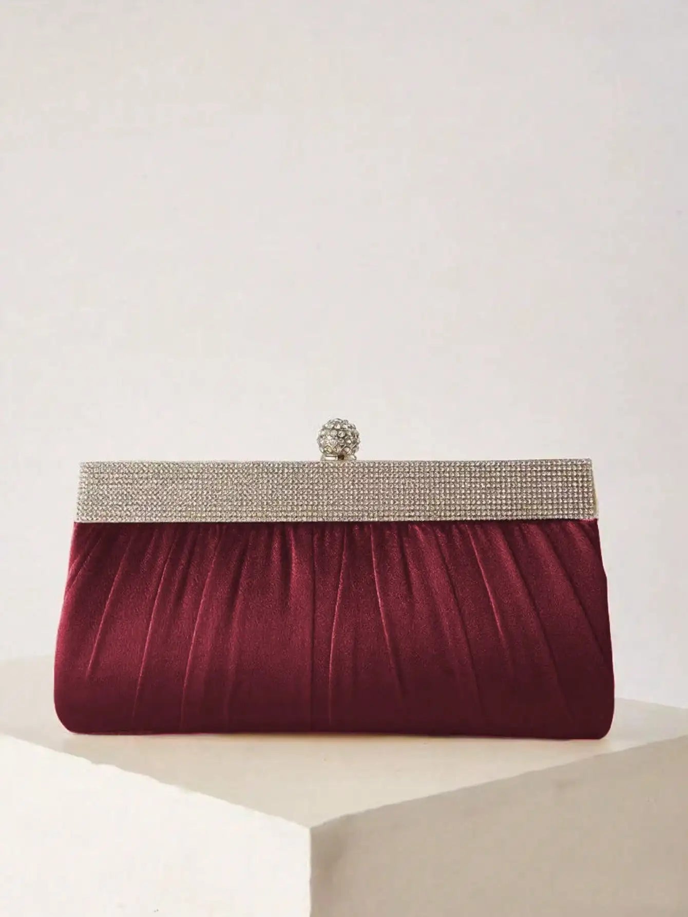 Fashionable, elegant, sparkling rhinestone women's clutch, evening bag, party bag, exquisite and charming ball banquet bag.