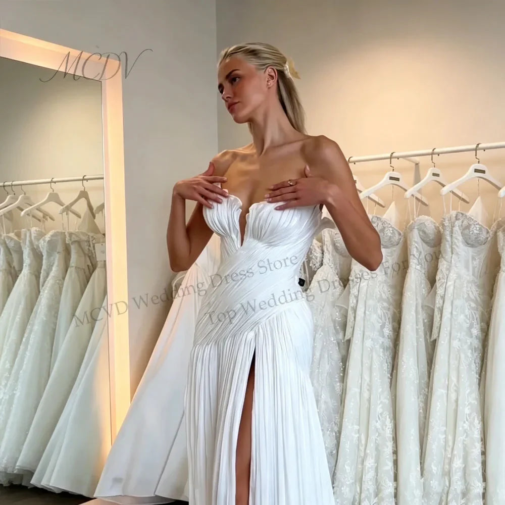 Pleated White Wedding Dress 2026 Strapless A Line Slit Shiny Bridal Gown With Train vestido de noivas para casamento Customized