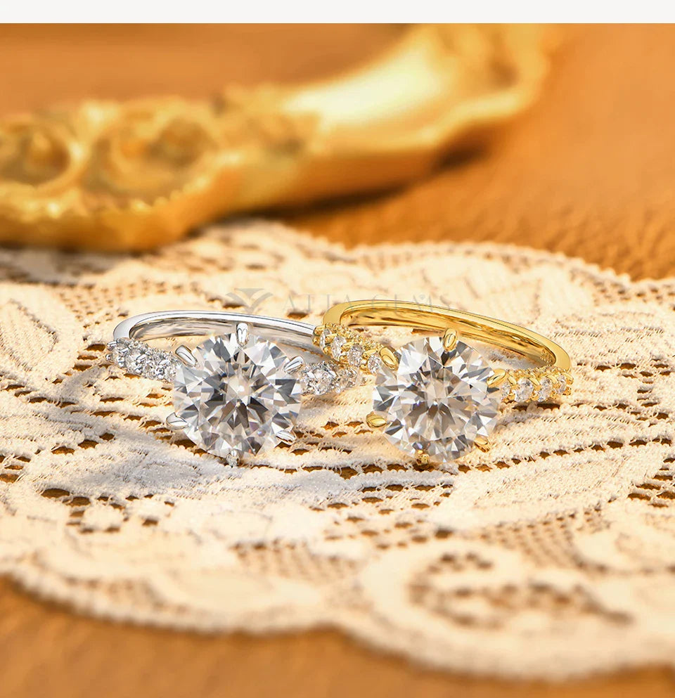 Bagues classiques ATTAGEMS 4 carats en moissanite ronde brillante avec pavé, anneau de fiançailles ou de mariage en argent 925 pour femme, un choix de cadeau de bijoux.