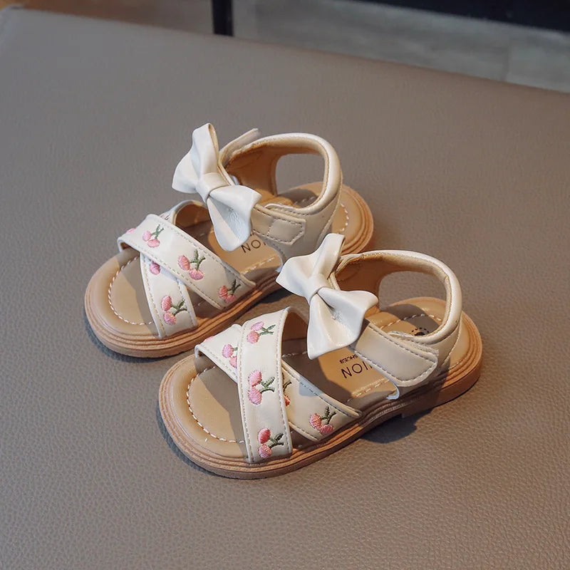 Baby Girls Leather Sandals Princess Sweet Kids Beach Sandals Summer New Children Toddlers Bow Sandals Embroidery Fruit Fashion