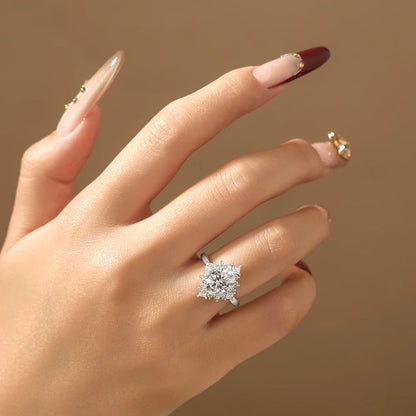 Luxury Snowflake Halo Moissanite Ring 925 Sterling Silver 3ct Oval Cut Promise Wedding Band forWomen Bridal Jewelry Gift