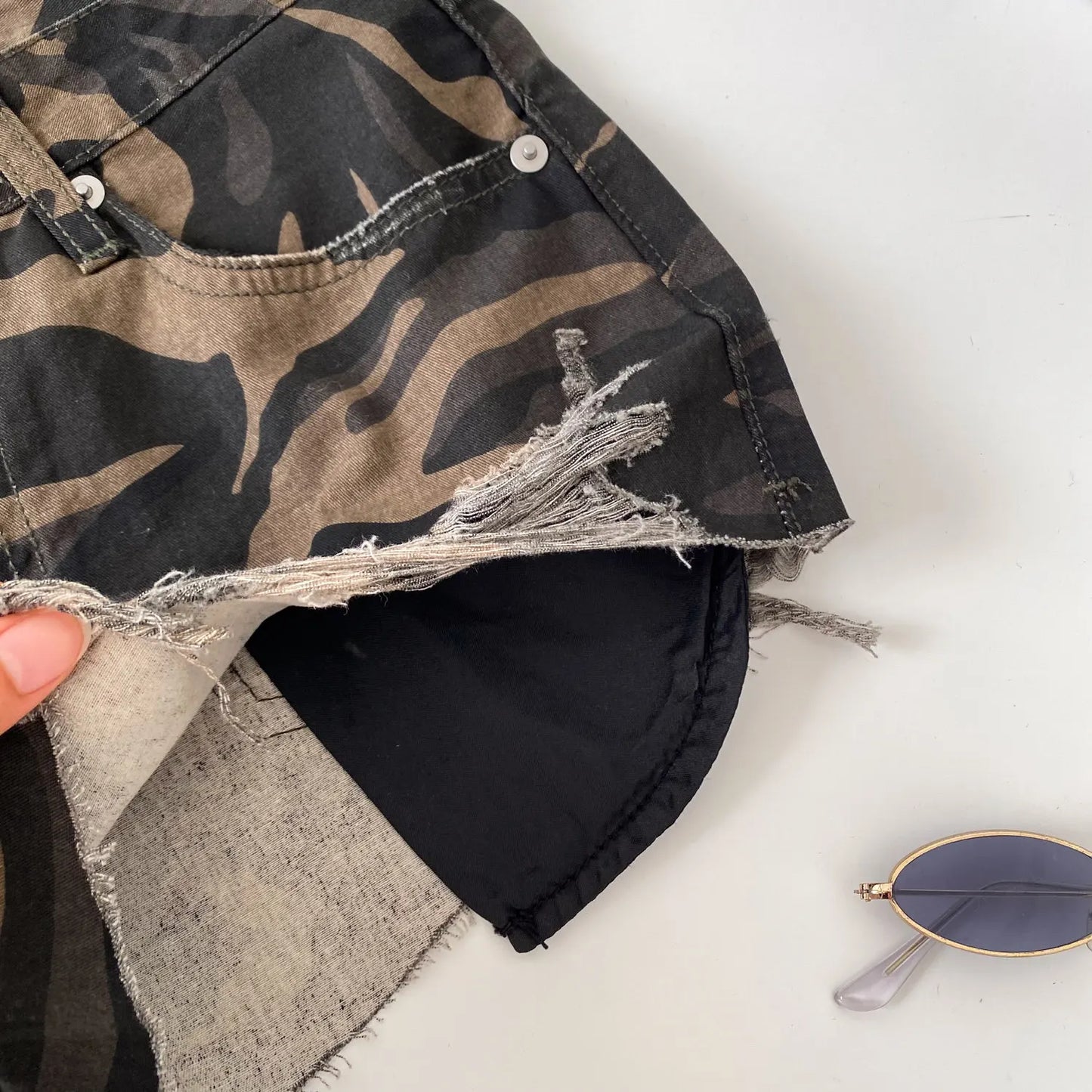 American Retro Camouflage Mini Shorts 2026 Ladies Hollow Out Slim Beach Pants Hot Girl Sexy Print Denim Shorts