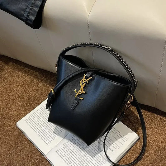 2026 Summer New! Light - Luxury Women's Bucket Bag - High - End Niche Design, Stylish Shoulder Messenger for All Occasions
