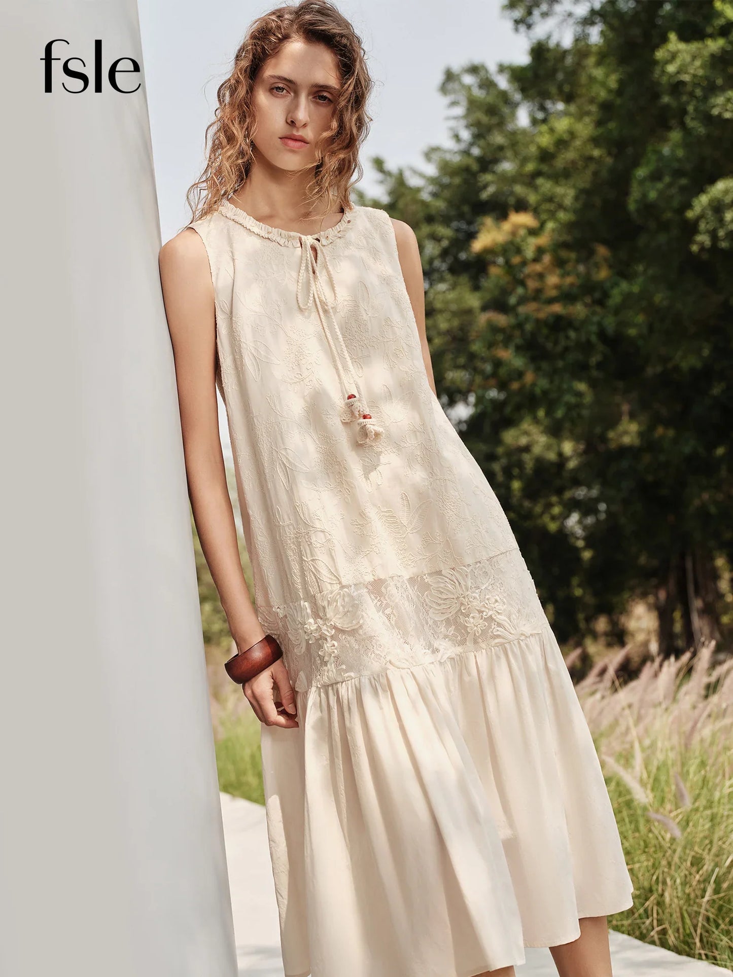 Stylish Patchwork Embroidered Sleeveless Midi Dresses for Women New Summer Beach Holiday Style Cotton