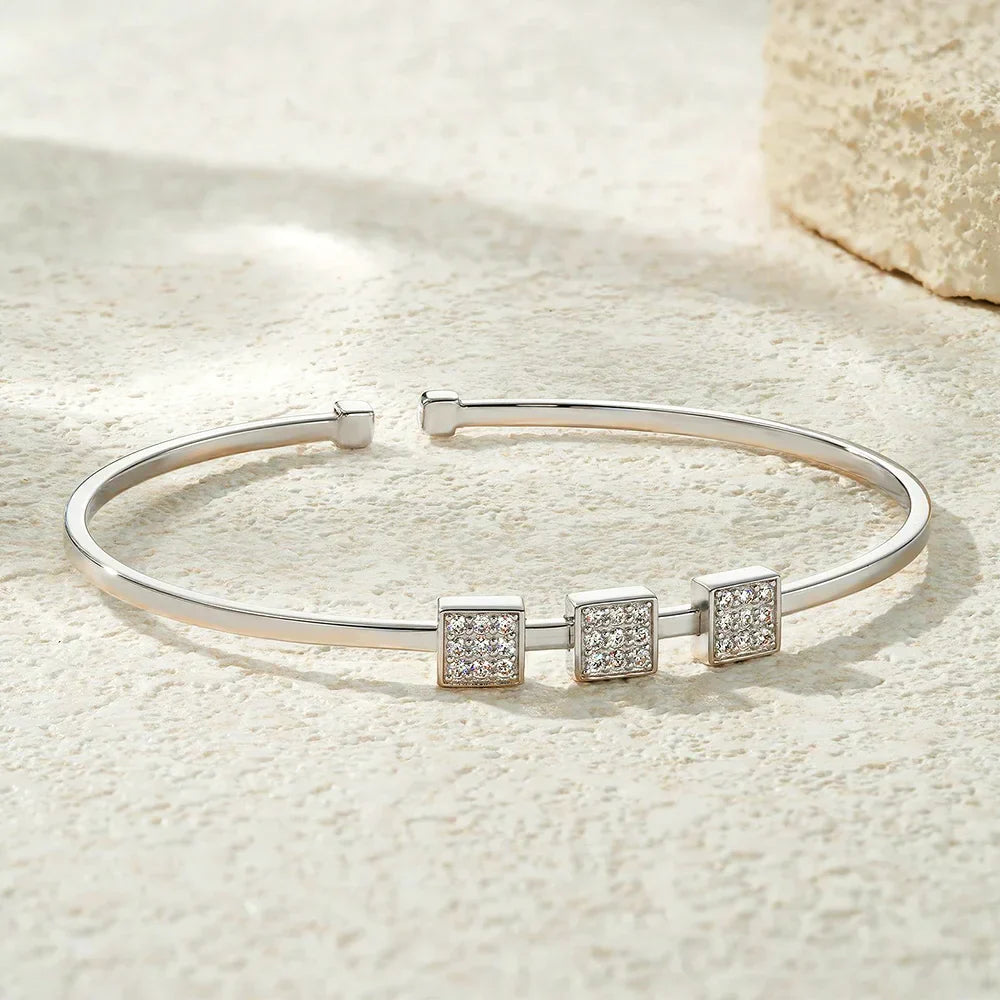 Real Moissanite Bracelets For Woman S925 Silver Adjustable Open Bangles Sparkling Lab Diamond Wedding Fine Jewelry Gift