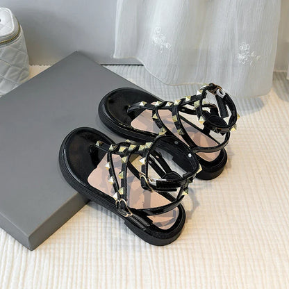 Summer New Kids Sandals Girls Princess Rivet Sandals Soft Children Beach Shoes Fashion Roman Sandals Size 26-36 Versatile
