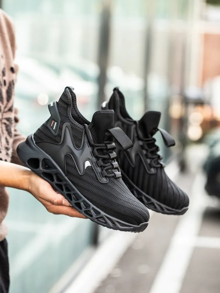 Lightweight Breathable Sneakers Work Hiker Boots Puncture-proof Outsole Construction Work Shoes Men Protection Safety Shoes