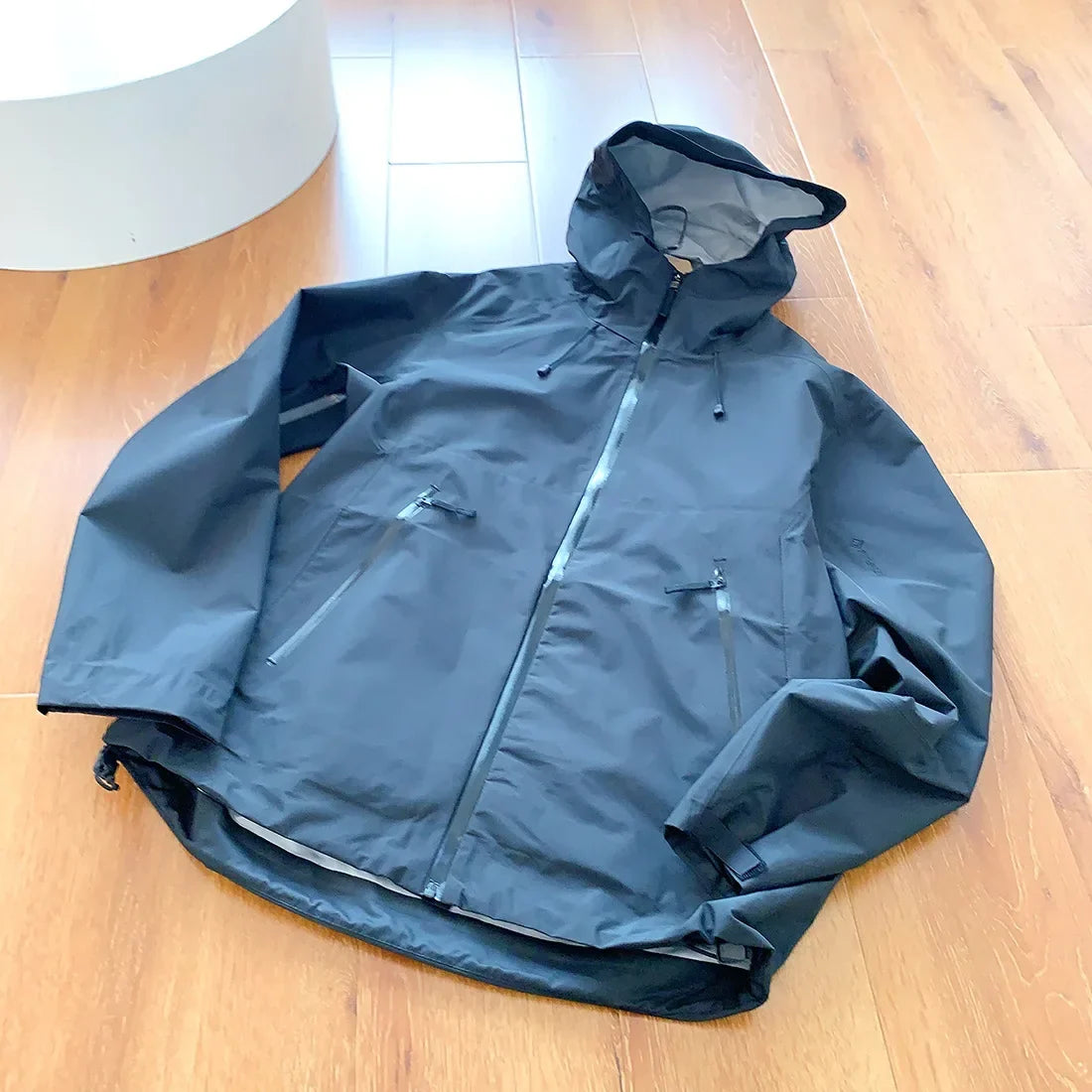 2026 New Storm Jacket Lovers Outdoor Sports Camping Mountain Skiing Trend Fashion British Wind Leisure Waterproof Storm Jacket