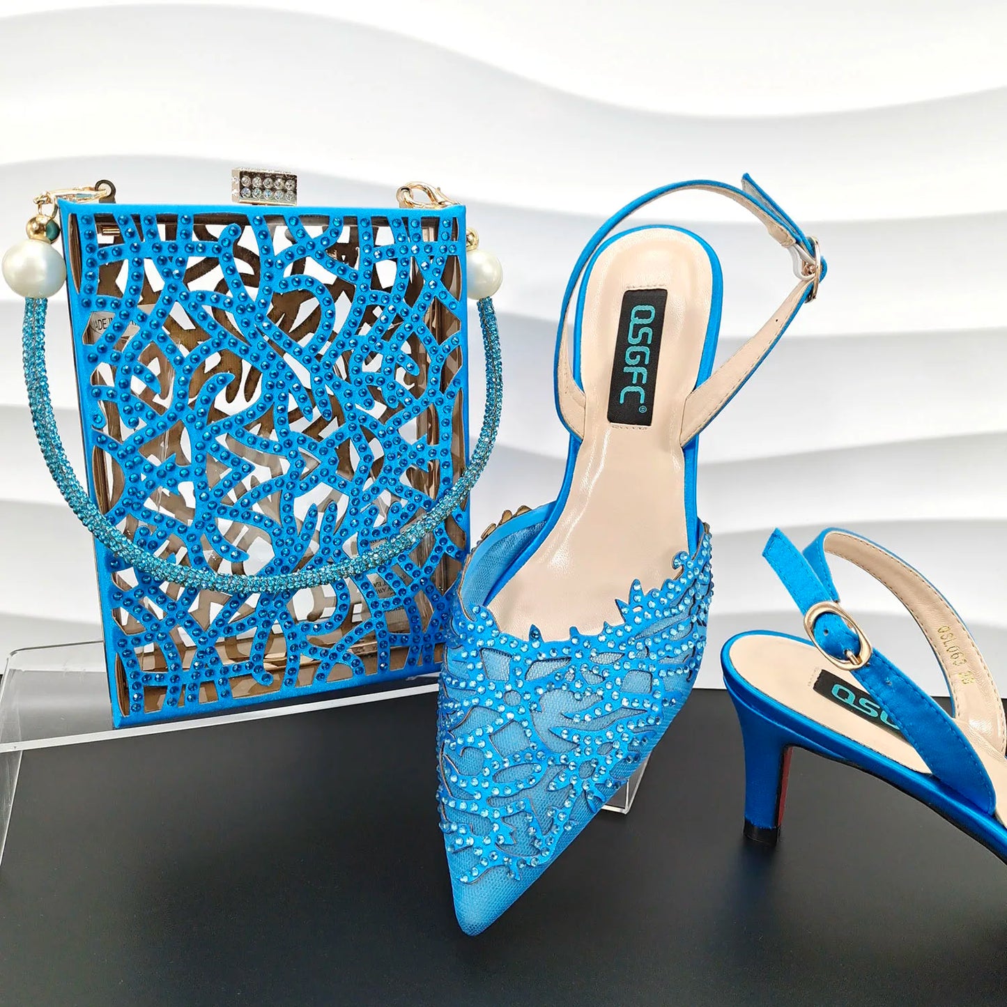 Nigerian Style Elegant Women's Party Shoes  Luxury Full of Diamonds Shoes Sky Blue Pointed High Heel Shoe Bag Set
