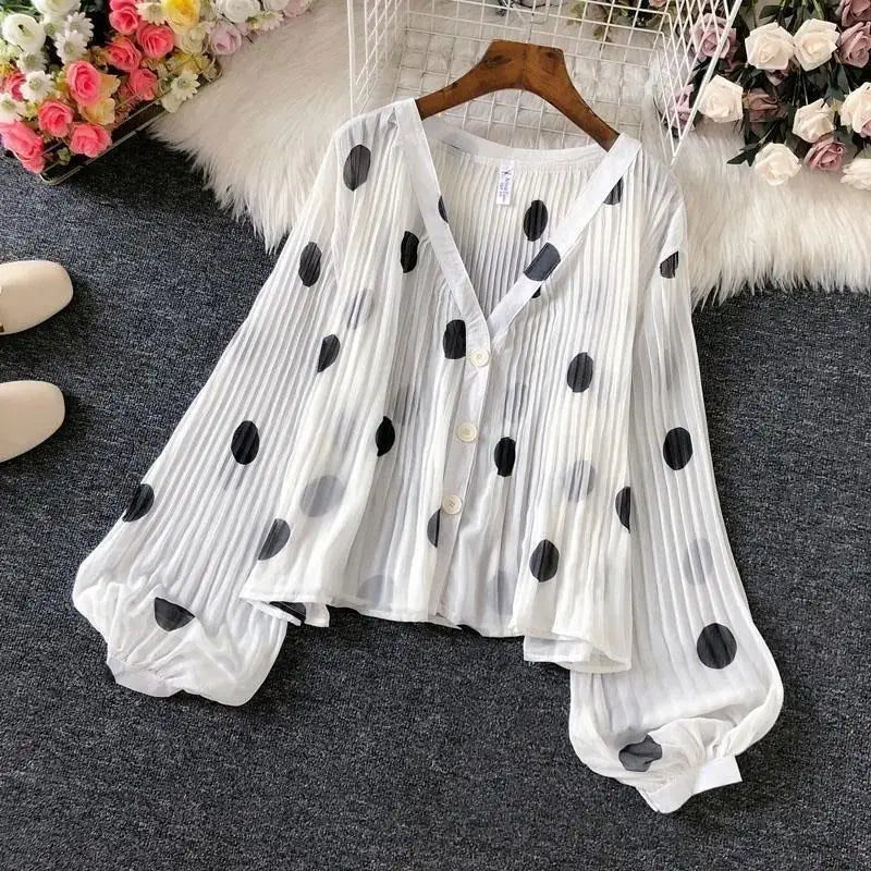 Casual V-Neck Chiffon Single Breasted Lantern Sleeve Folds Women's Blouse Shirt Female Clothing Tops 2024 Fashion