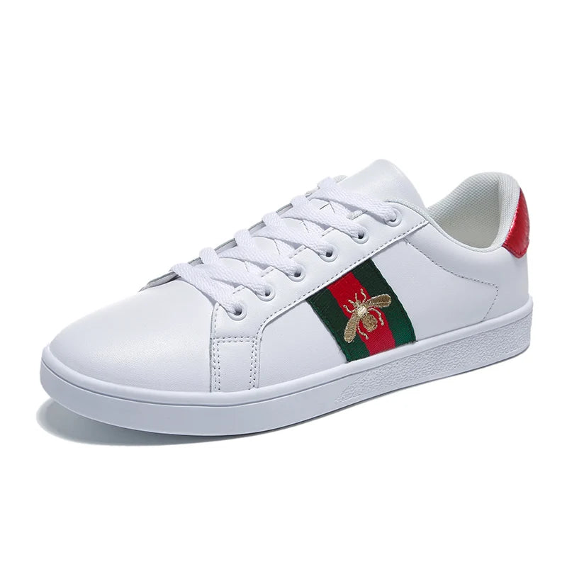 Original Brand Sneakers Men Bee Shoes High Quality Embroidery Men's Skateboard Shoes Comfortable Low Cut Women's Designer Shoes