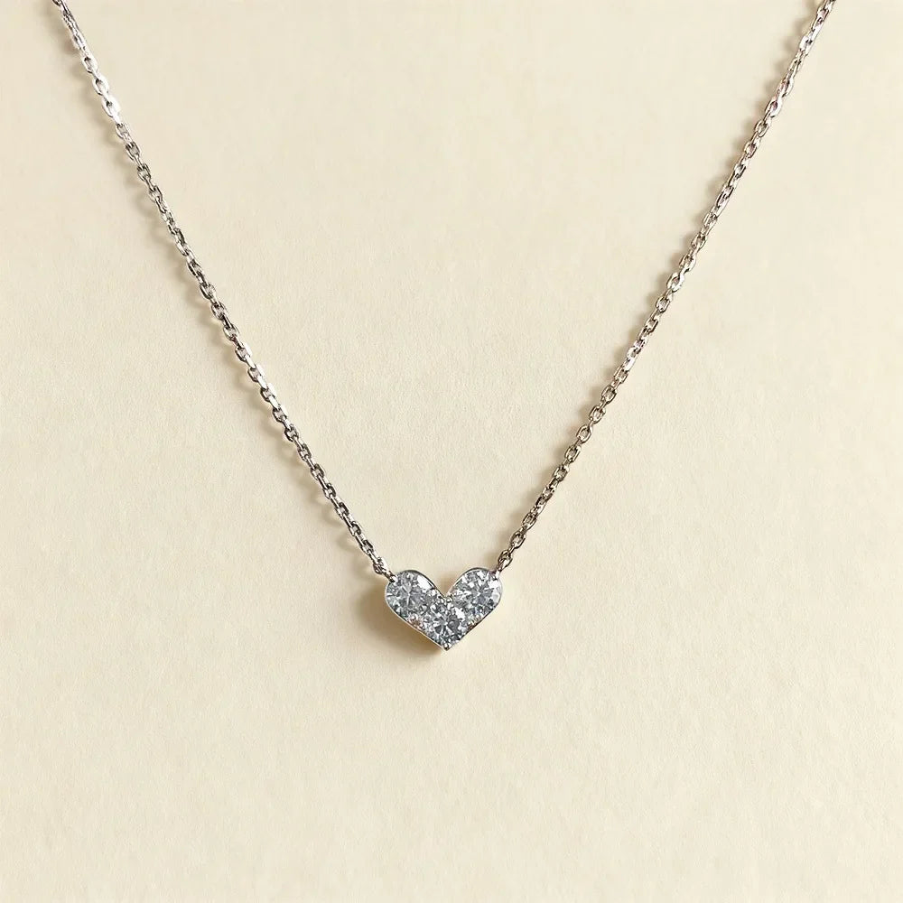 3-Stone Round Cut Full Moissanite Pendant Necklace Heart Shape for Woman 925 Silver Certified Lab Diamond Lucky Neck Chain
