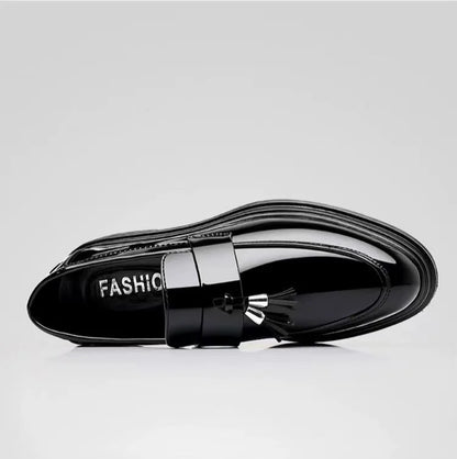 Black Social Shoe for Men Casual Business Patent Leather Bright Upper Dress Shoes Man New Low Price 39 Suit Cheap Liquidation