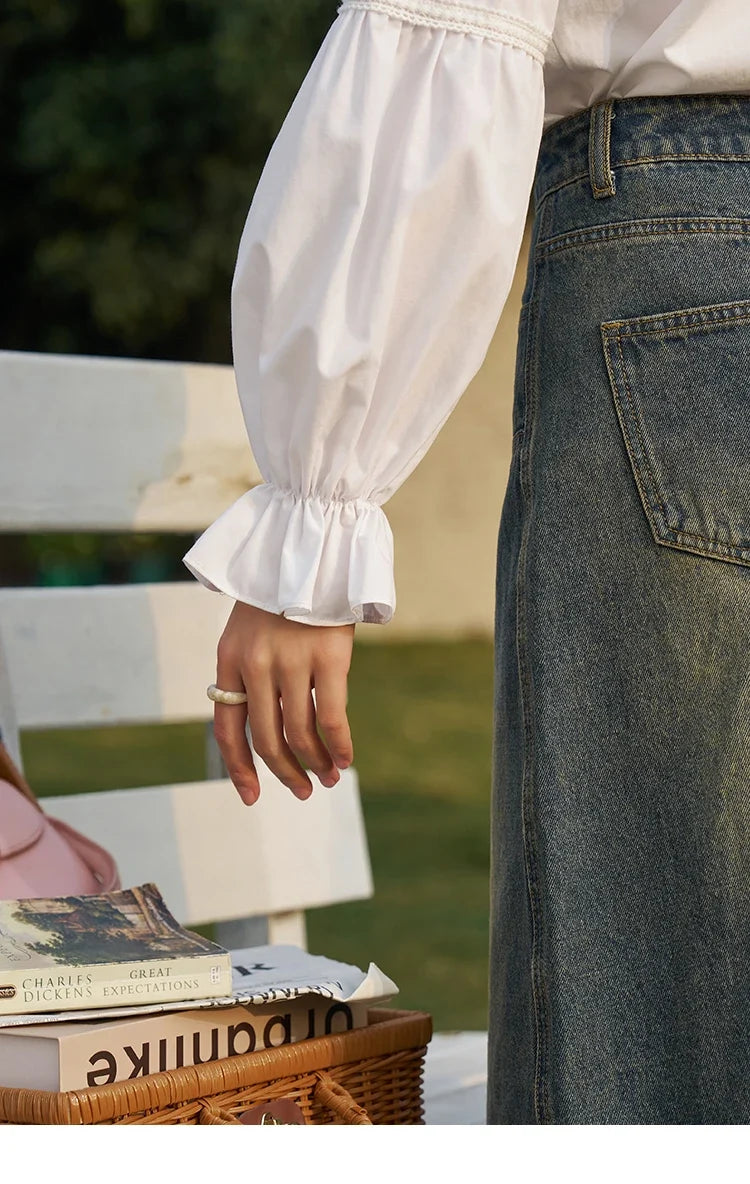 French Organ Pleated V-neck Shirt 2025 Autumn Petal Patchwork Ruffle Sleeve Solid Pearl Single Breasted Tops MXD13X1354