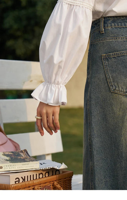 French Organ Pleated V-neck Shirt 2025 Autumn Petal Patchwork Ruffle Sleeve Solid Pearl Single Breasted Tops MXD13X1354