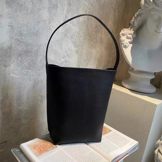 Minimalist Bucket Handbag Tote Bag PU Leather Commuter Shoulder Bag Large Capacity Autumn Winter Fashion Simple Women's Bag