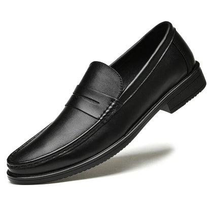 New Luxury Slip on Dress Shoes Men Italian Comfortable Loafer for Men Outdoor Mens Slip on Flats Classic Men Shoes for Wedding