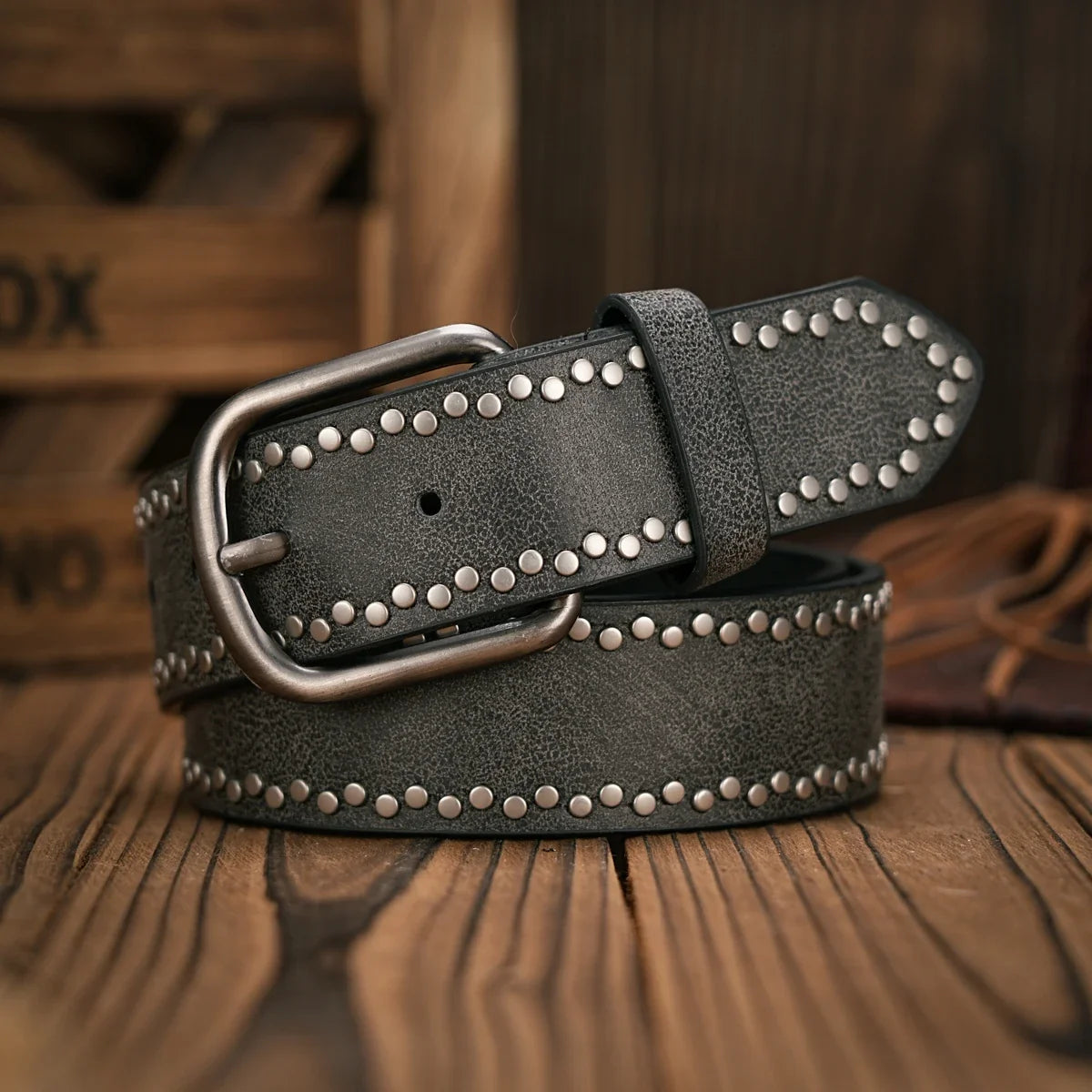 Vintage and fashion collision! PU leather alloy buckle waistband, for both men and women, to create a personalized western style