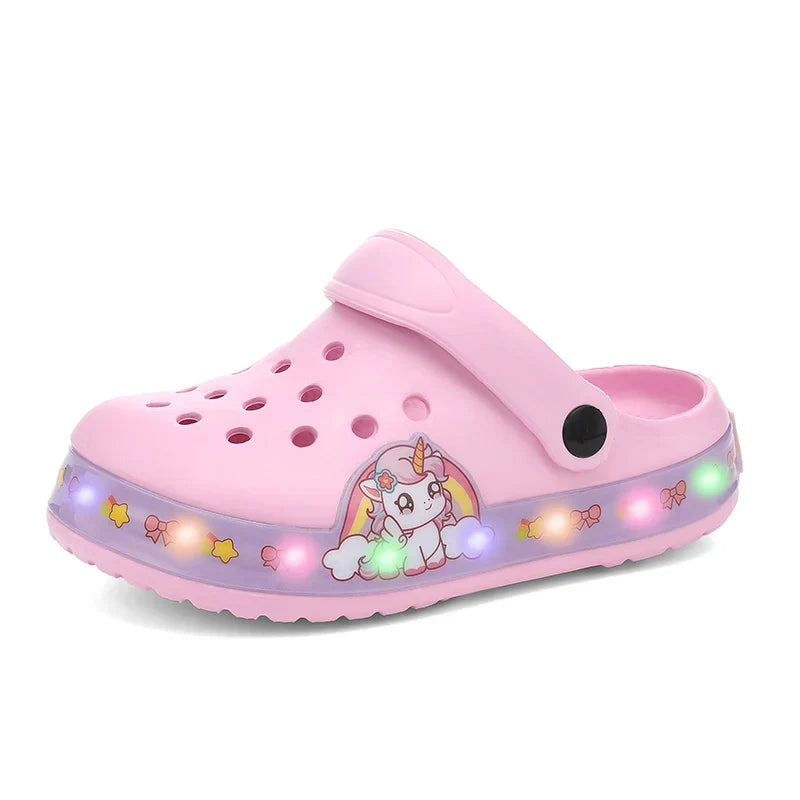 Light Sandals for Girls Pink Cartoon Printing Summer Beach Kids Shoes Outdoor Non-slip Classic Design Children's Casual Clogs
