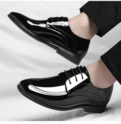 Business Formal Patent Leather Shoes for Men Spring Autumn New Designer Brogue Shoes Male Fashion Lace Wedding Shoe Man