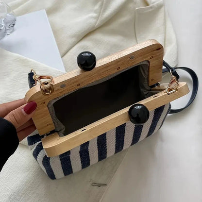 Fashion Striped Wooden Clip Shell Women Shoulder Bags Elegant Crossbody Bags Clutch Purses for Party 2026