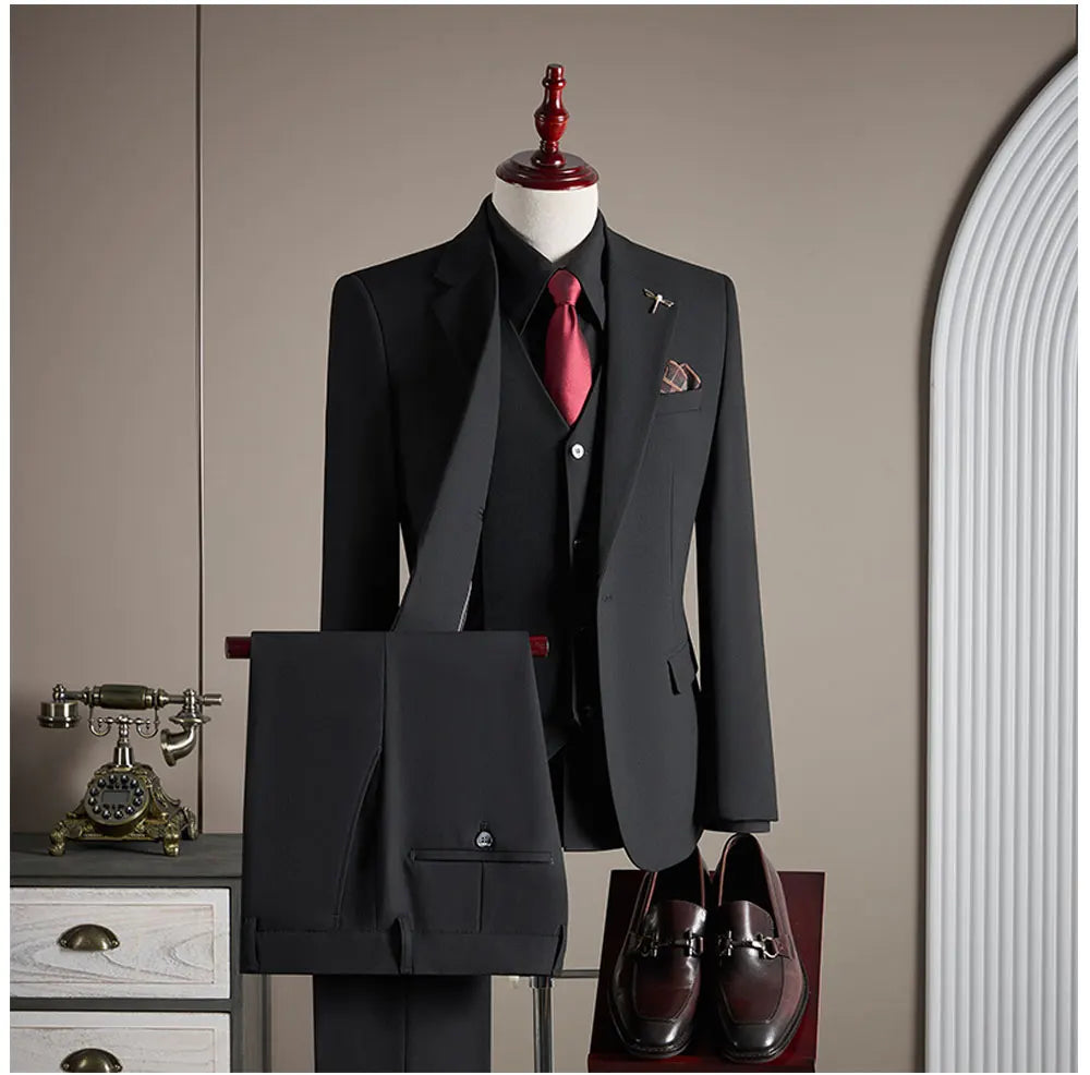 High-quality, Fashionable and Stylish Plus-size Men's Solid-color Suit Set, Men's Three-piece Set, One-button Casual Suit