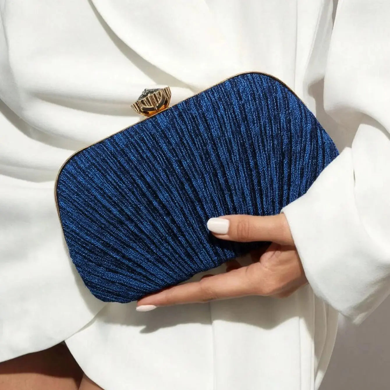 Ruched Fashion Lady Clutch Bags Decorated Fashion Sequin Luxury Evening Bags Rhinestones Metal Chain Handbags Banquet Glamorous